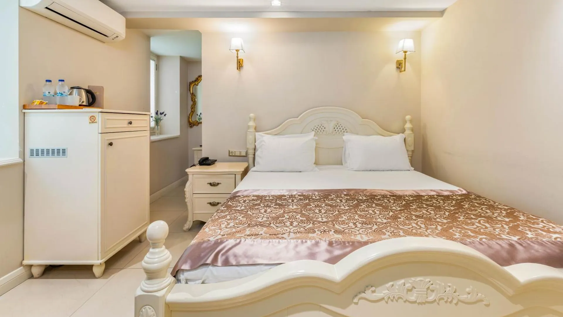 Elegance East Hotel Antalya 4*,